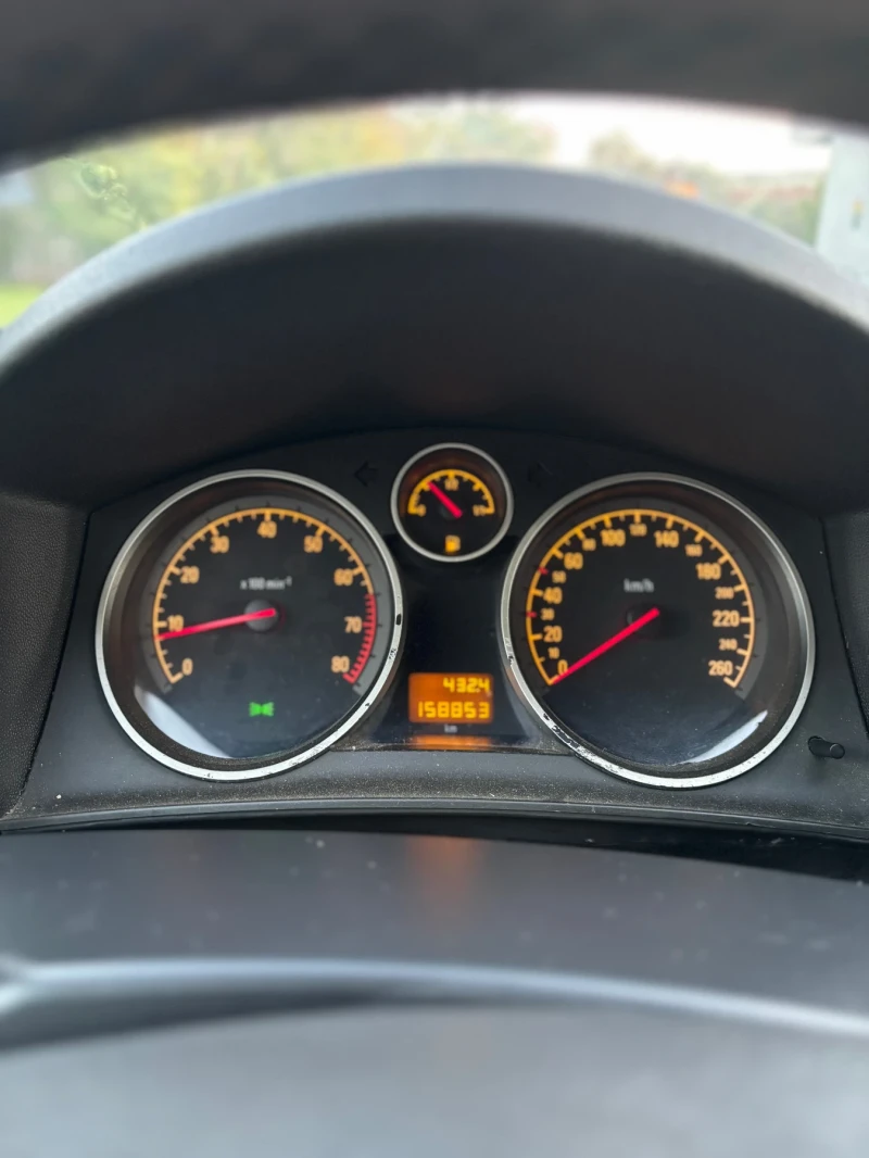 Opel Astra 2.0Т, снимка 10 - Автомобили и джипове - 47849516