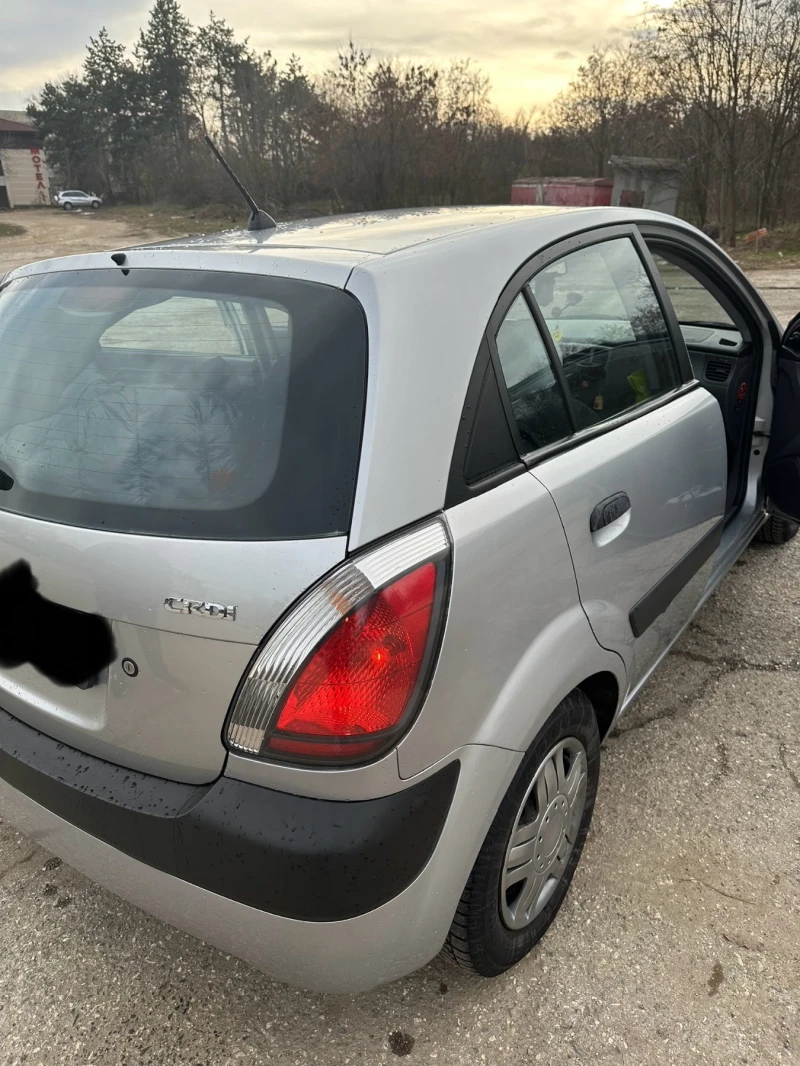 Kia Rio, снимка 11 - Автомобили и джипове - 48348352