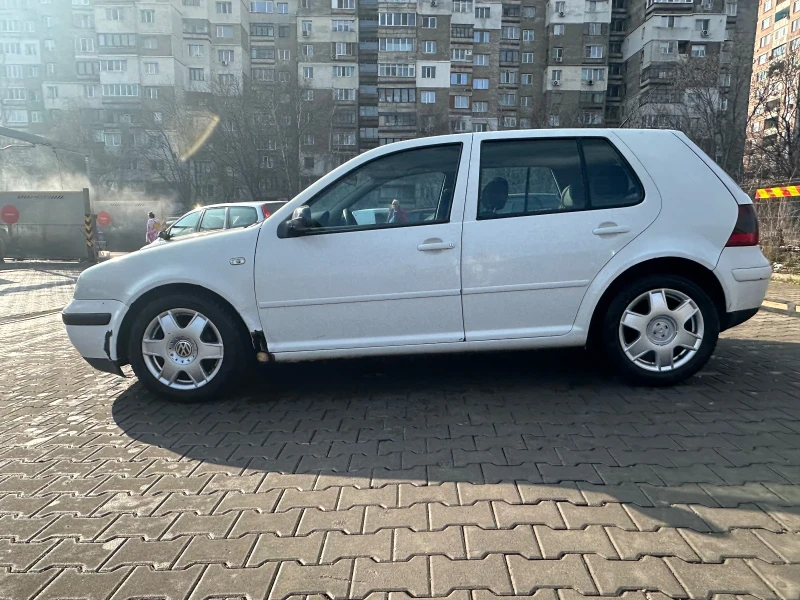 VW Golf, снимка 3 - Автомобили и джипове - 48784045