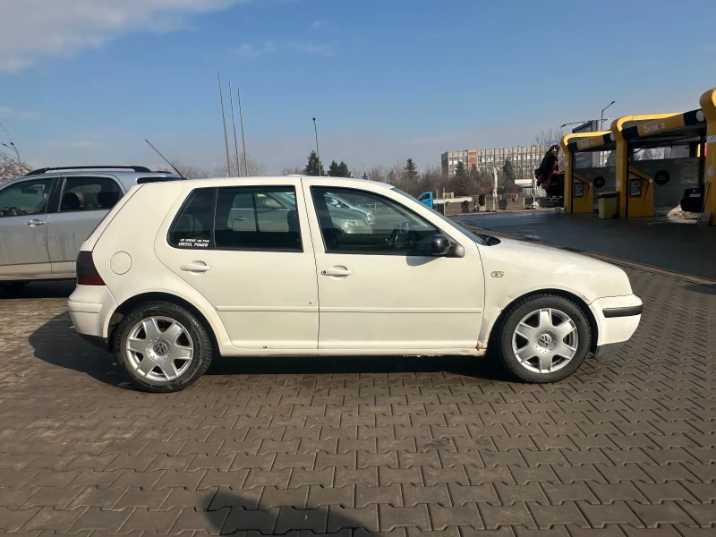 VW Golf, снимка 4 - Автомобили и джипове - 48784045