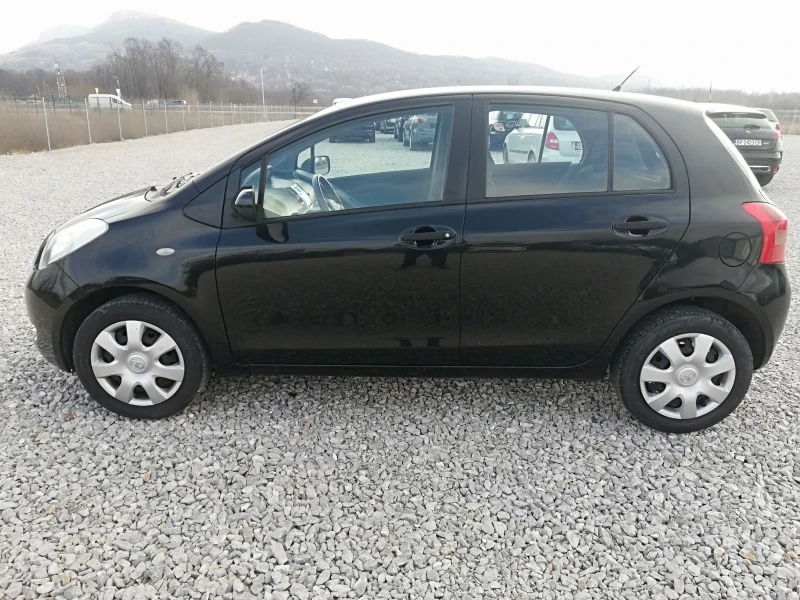 Toyota Yaris 1.0i kli italia, снимка 3 - Автомобили и джипове - 48975794