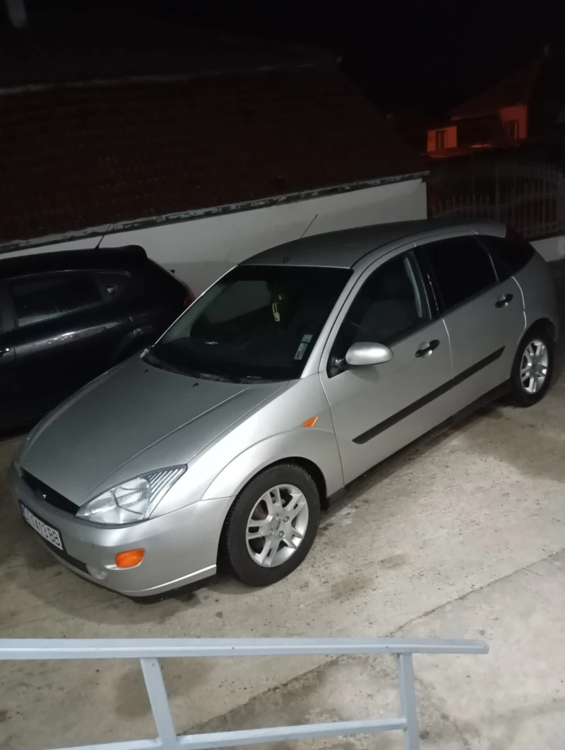 Ford Focus 1.8, снимка 15 - Автомобили и джипове - 49010582