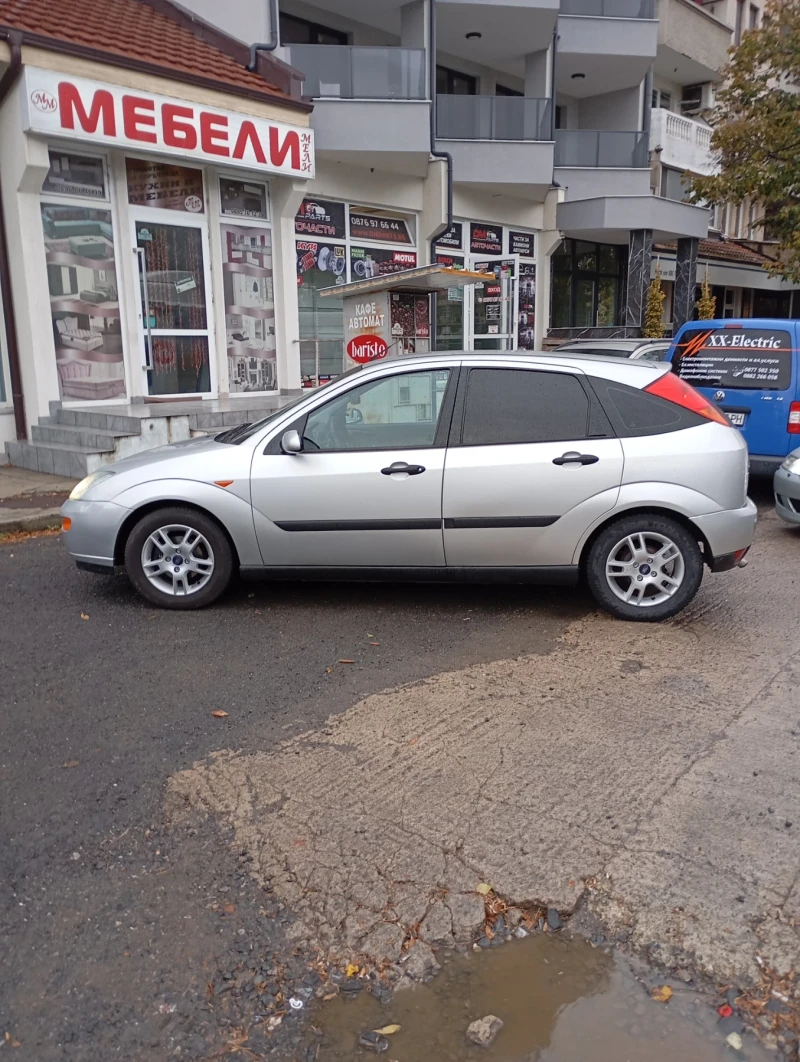 Ford Focus 1.8, снимка 16 - Автомобили и джипове - 49010582