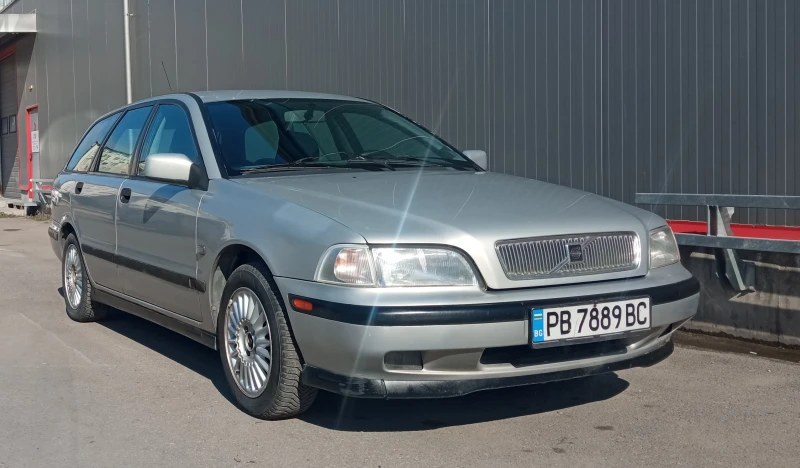 Volvo V40, снимка 11 - Автомобили и джипове - 49220856