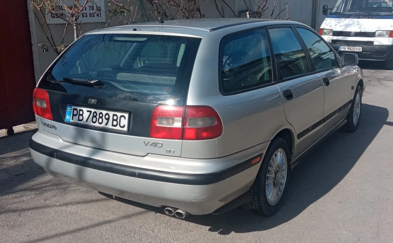 Volvo V40, снимка 2 - Автомобили и джипове - 49220856