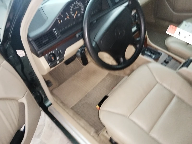 Mercedes-Benz 124 Е280 Уникат, снимка 6 - Автомобили и джипове - 52733421