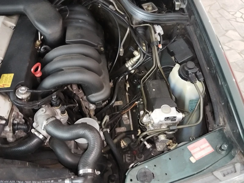 Mercedes-Benz 124 Е280 Уникат, снимка 5 - Автомобили и джипове - 52733421