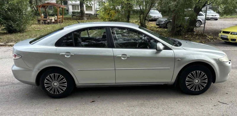 Mazda 6 2.0 / 121 к.с. / Климатроник / Печка / Парктроник, снимка 2 - Автомобили и джипове - 52427173