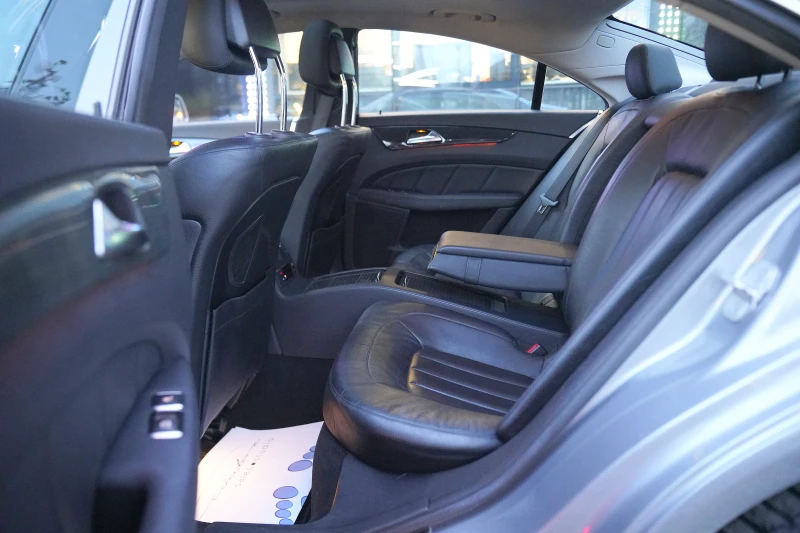 Mercedes-Benz CLS 500 4Matic AMG Line, снимка 11 - Автомобили и джипове - 52835229