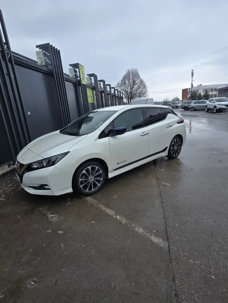 Nissan Leaf  Електрически 150к.с, снимка 2 - Автомобили и джипове - 53187477
