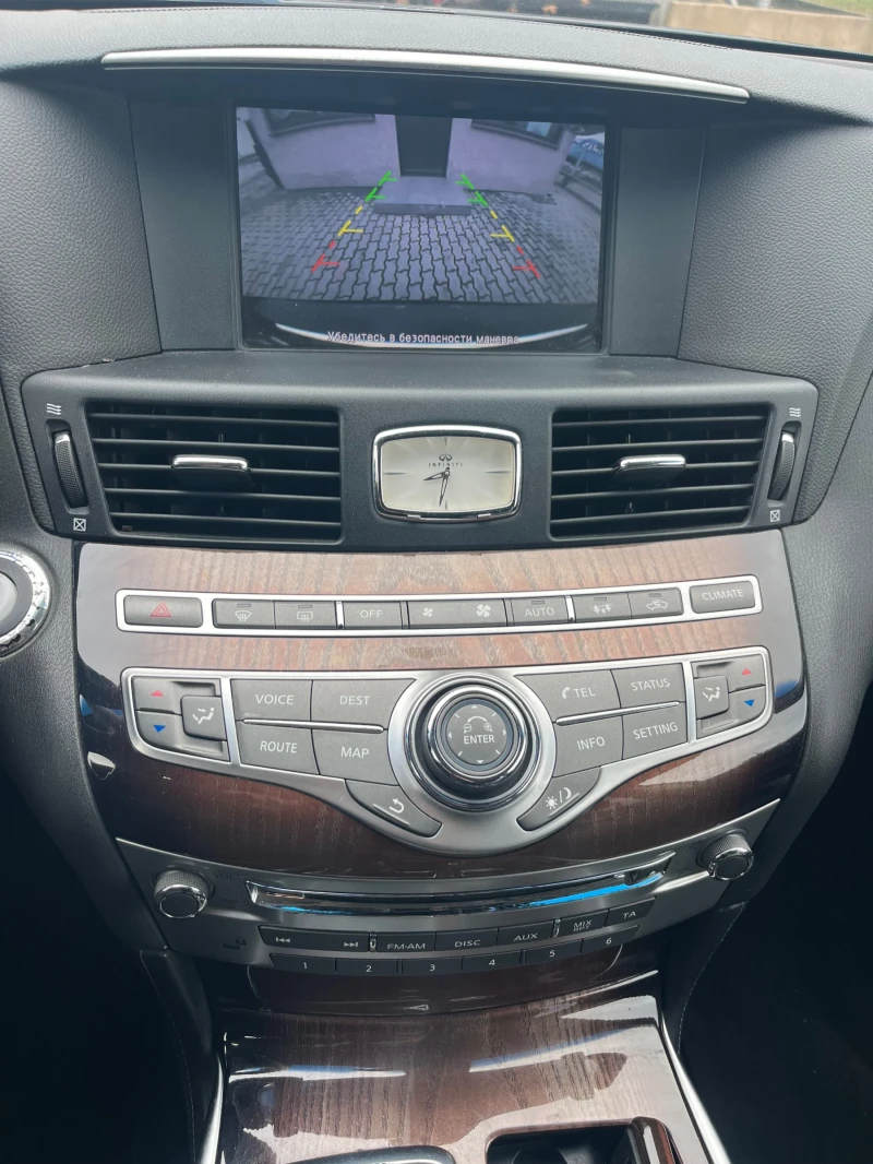 Infiniti M HYBRID, снимка 12 - Автомобили и джипове - 53292160