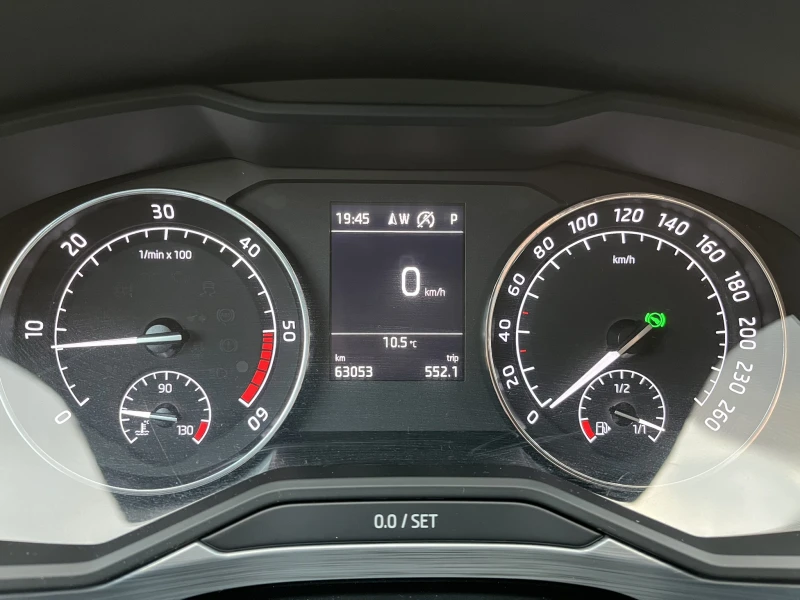 Skoda Superb 2.0 TDI Facelift в гаранция 63000 КМ - 44900 лв. - 73714416 | Car24.bg