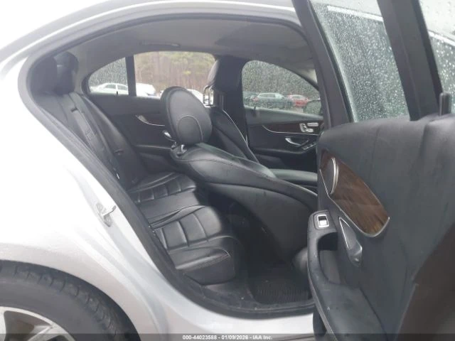 Mercedes-Benz C 300 ПОДГРЕВИ* КОЖА* ШИБИДАХ* , снимка 8 - Автомобили и джипове - 53204290