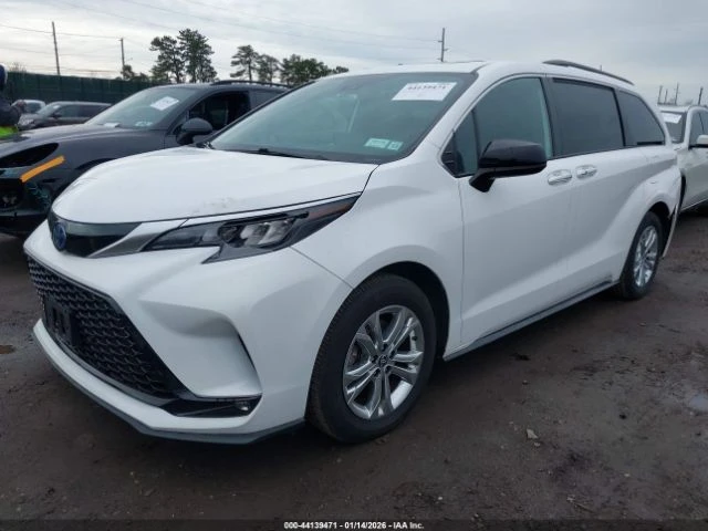 Toyota Sienna * XSE* HYBRID* AWD* КОЖА* ПОДГРЕВ* ШИБИДАХ* , снимка 2 - Автомобили и джипове - 55279664