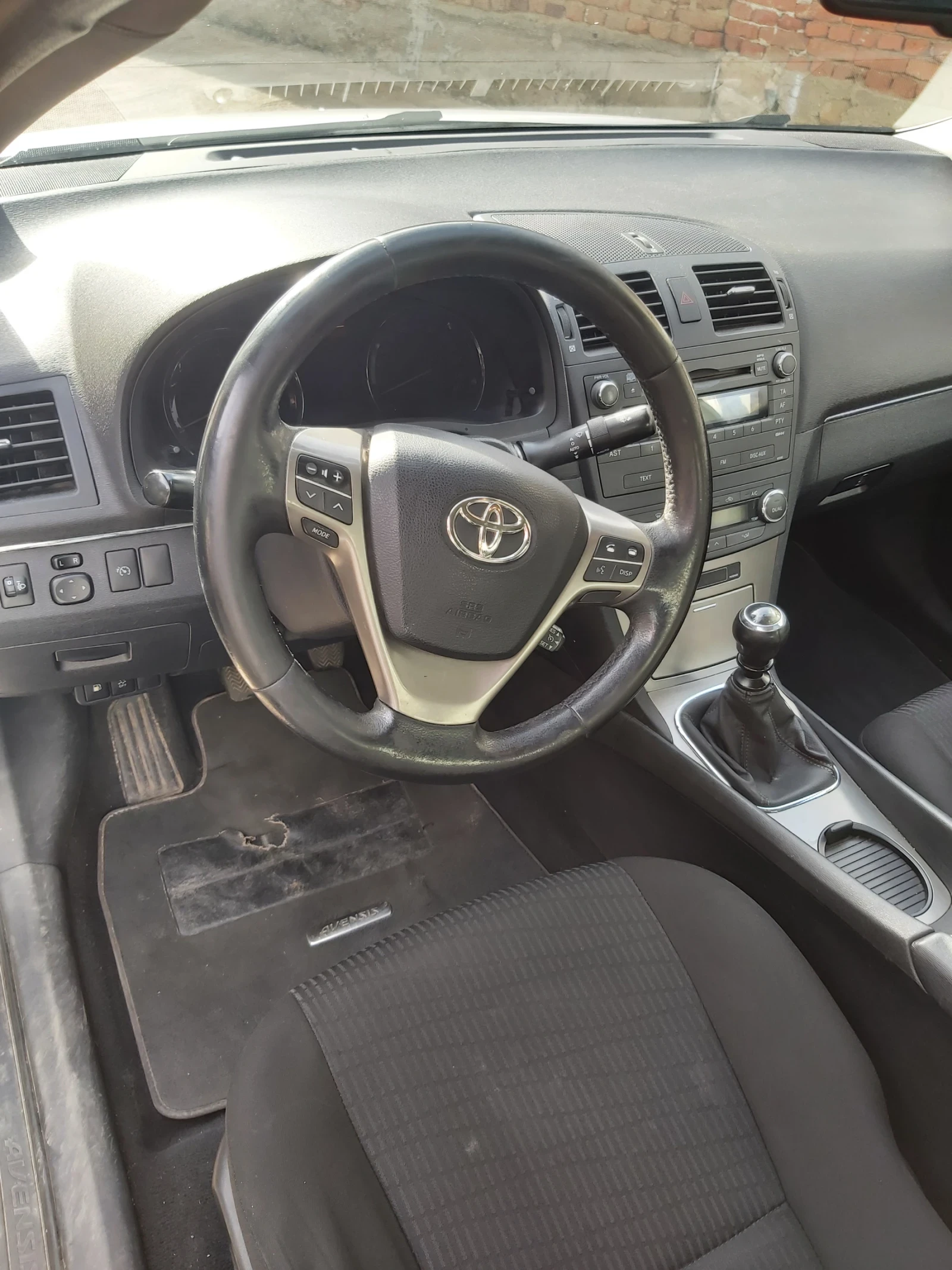 Toyota Avensis  - изображение 5