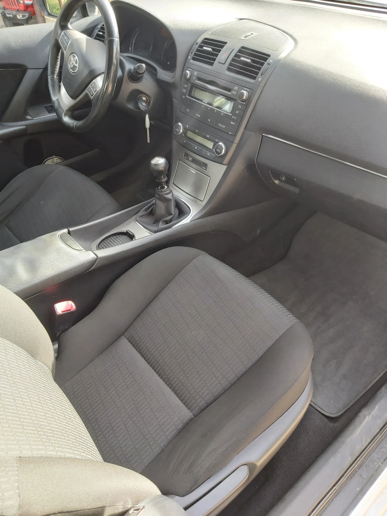 Toyota Avensis  - изображение 7