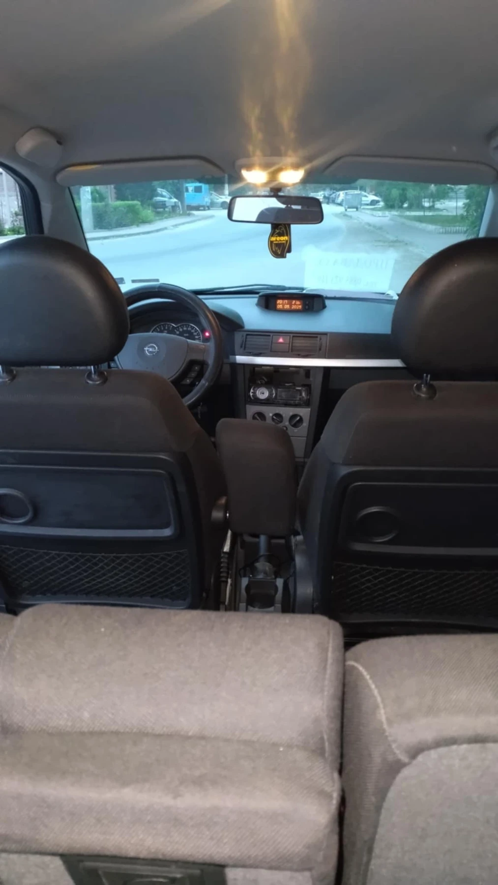 Opel Meriva 1.6i - изображение 8