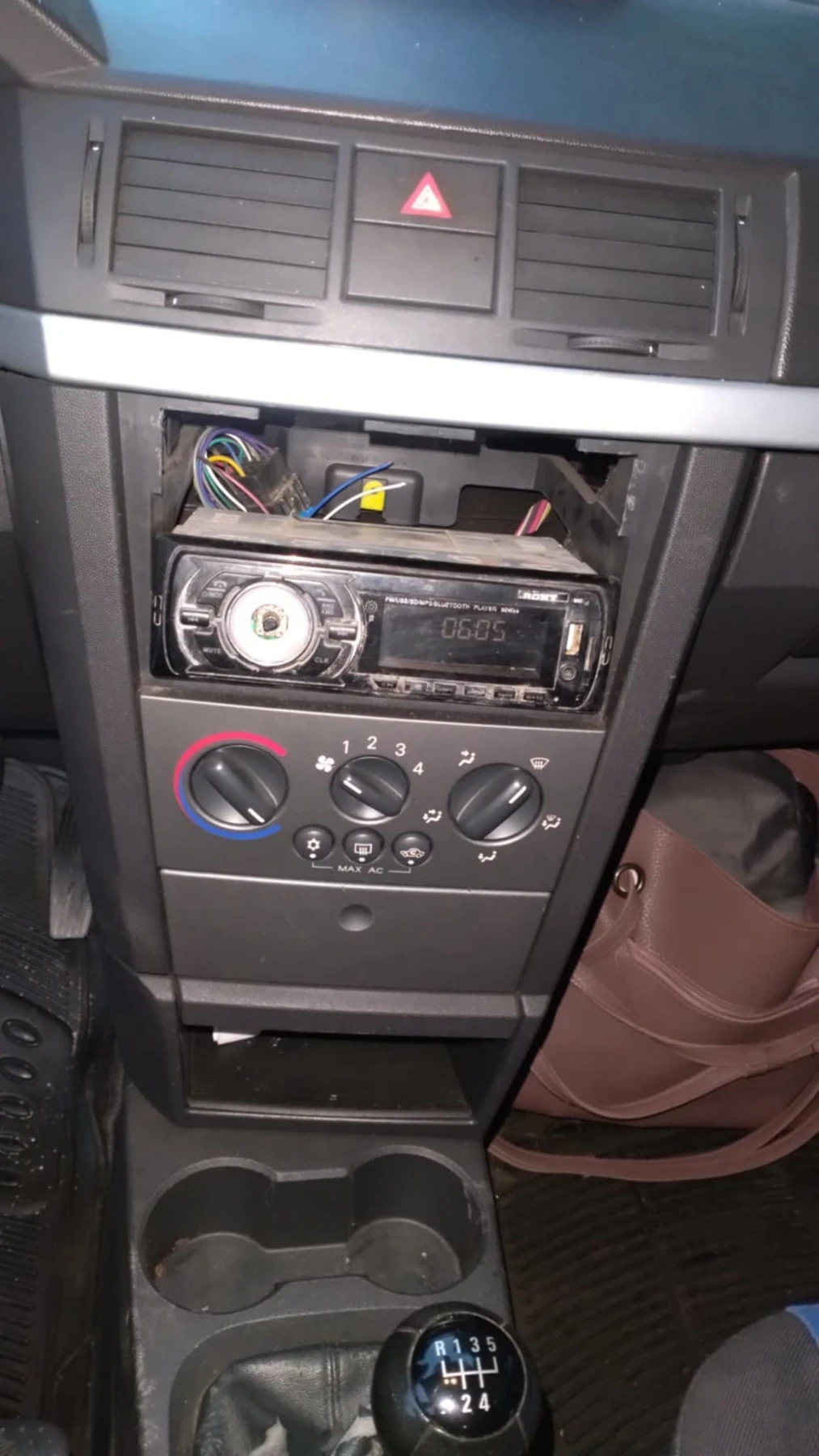 Opel Meriva 1.6i - изображение 10