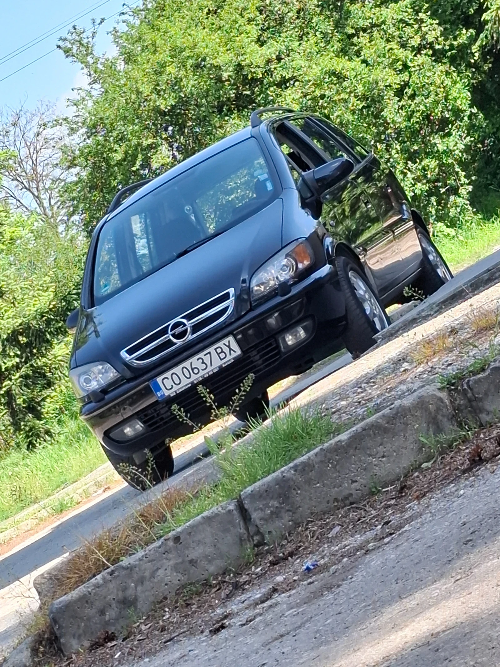 Opel Zafira  - изображение 8