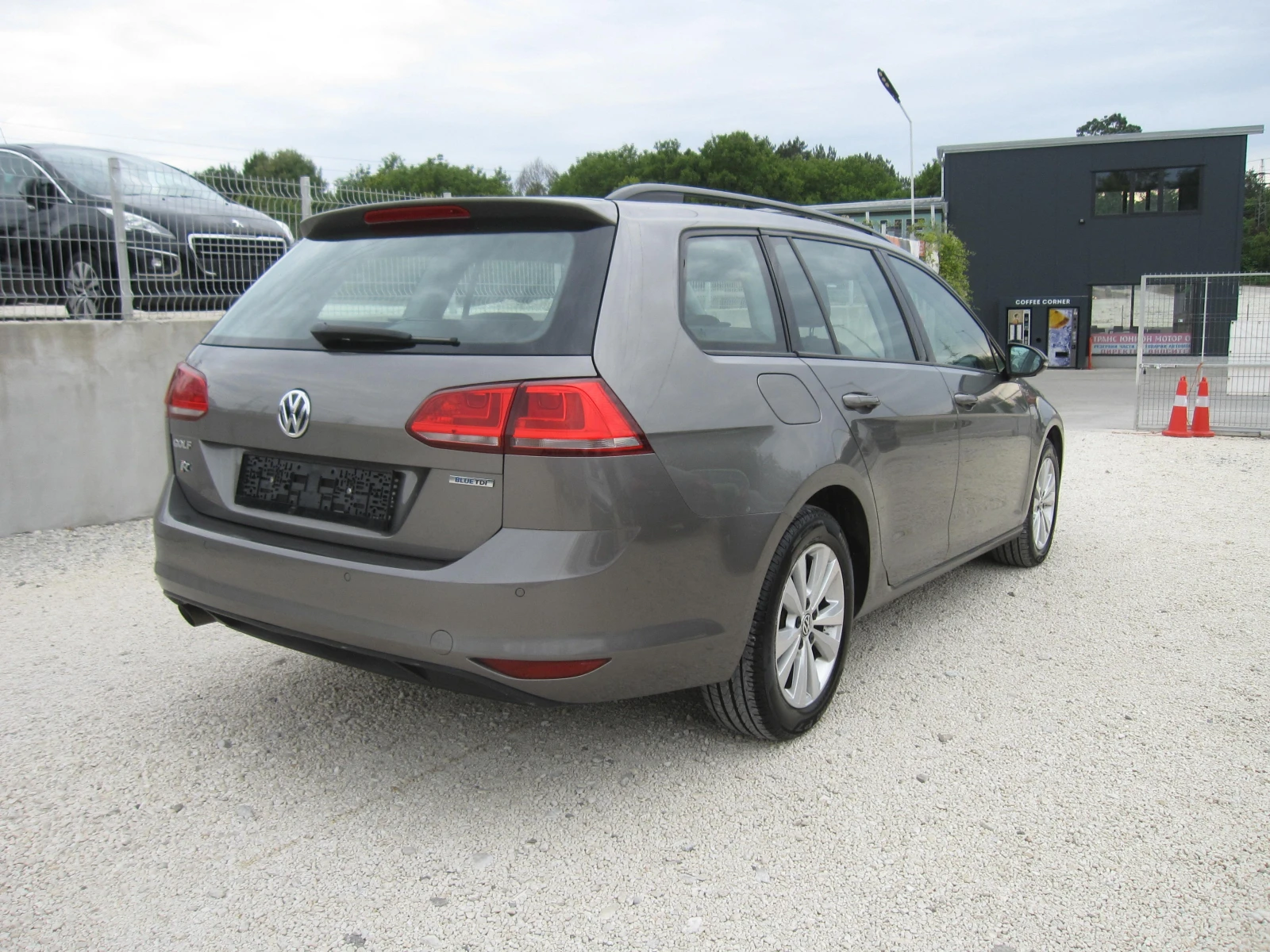 VW Golf Автомат, 1, 6-TDI - изображение 4
