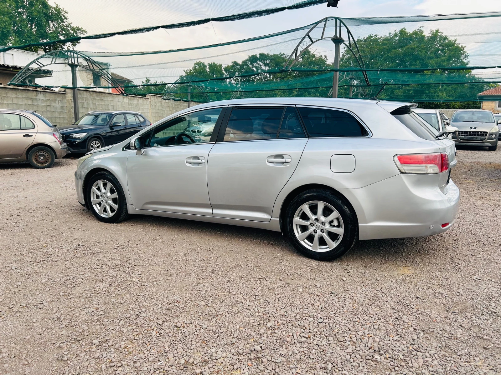 Toyota Avensis 2.2d-4d 150k.s. - изображение 4