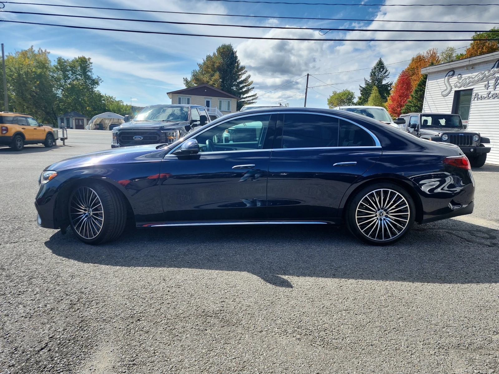 Mercedes-Benz E 450 CARFAX * * АВТО КРЕДИТ * *  - изображение 2