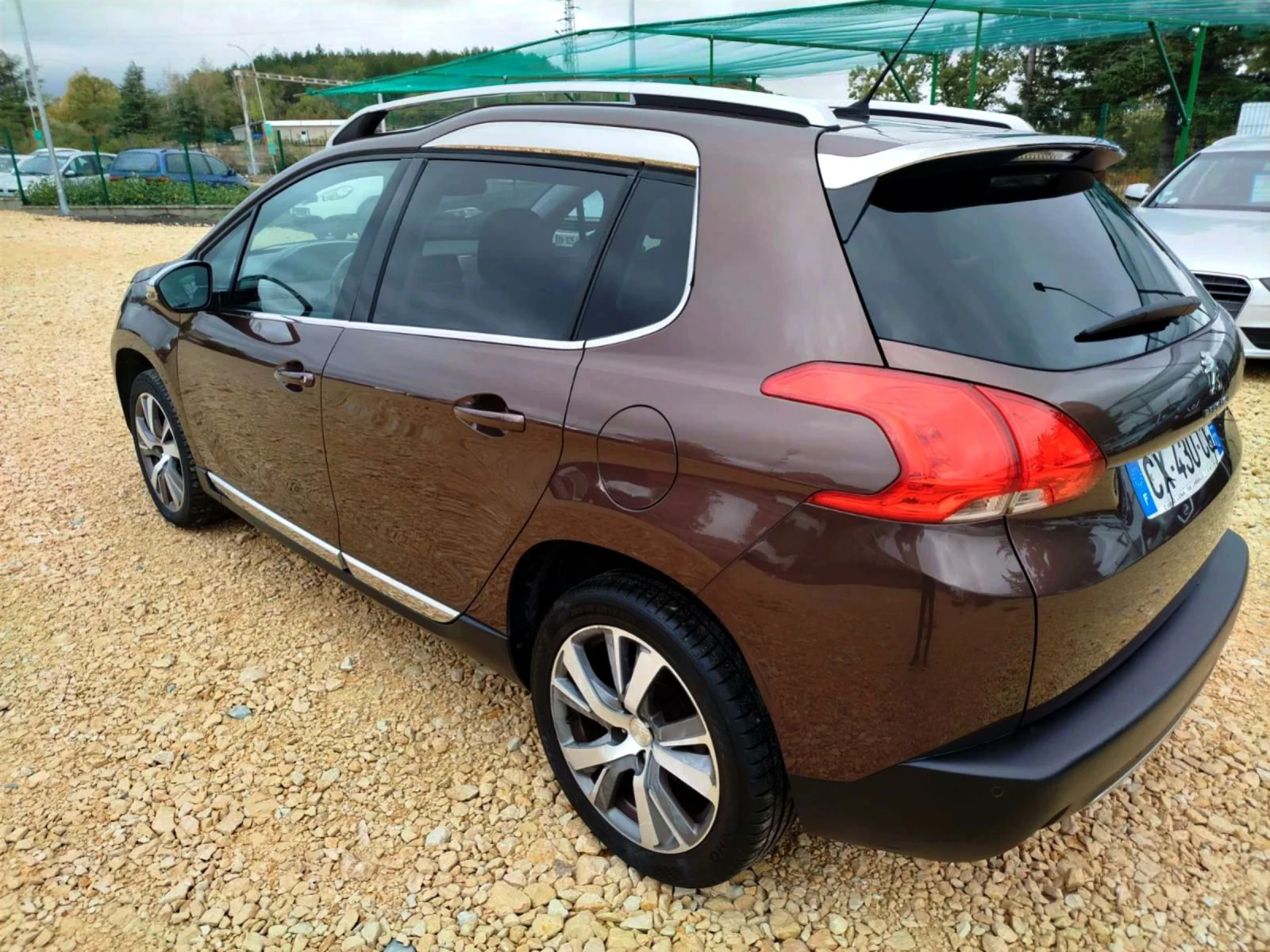 Peugeot 2008 1, 6 e-HDi Feline Cuirve - изображение 5