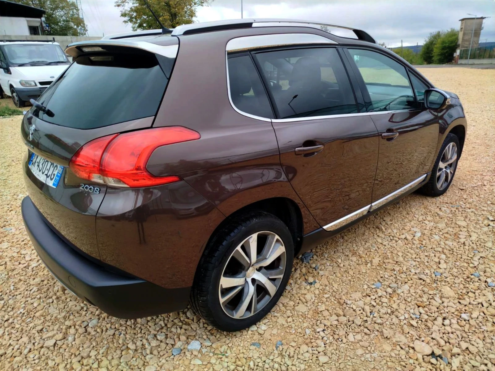 Peugeot 2008 1, 6 e-HDi Feline Cuirve - изображение 6