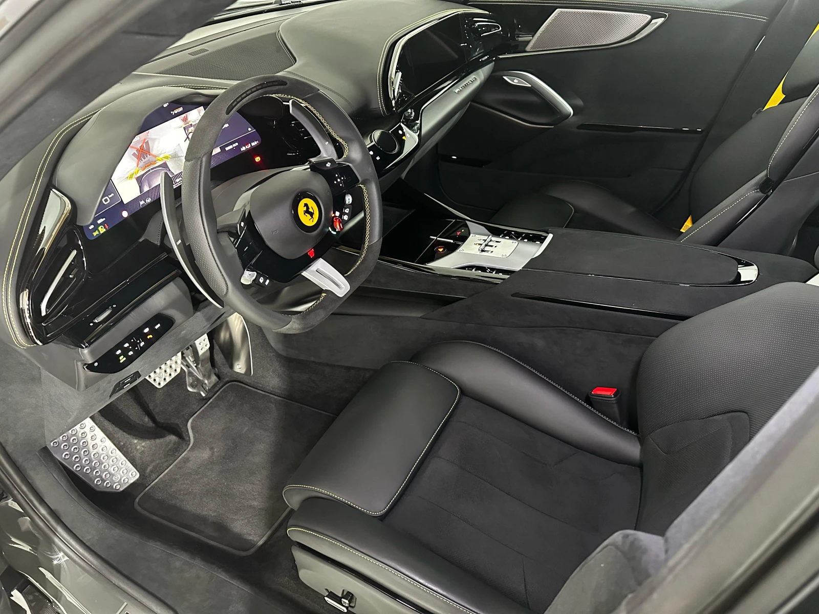 Ferrari Purosangue V12* Carbon* Pano* Display - изображение 7