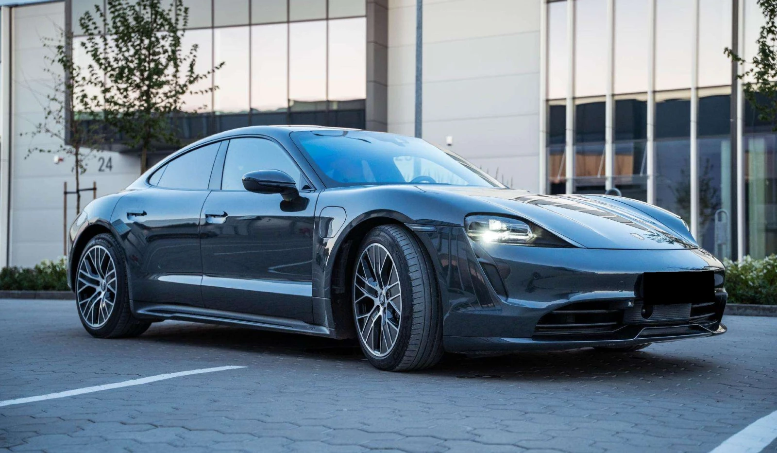 Porsche Taycan | Mobile.bg   3