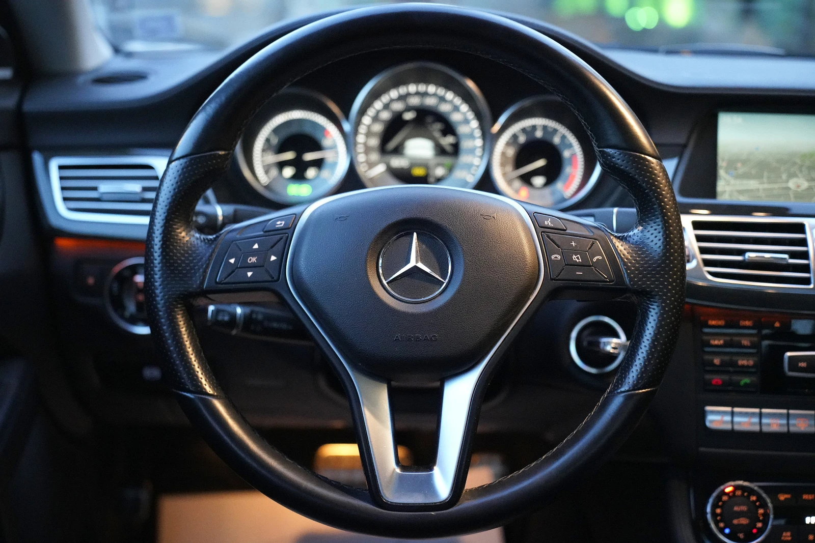 Mercedes-Benz CLS 500 4Matic AMG Line - изображение 10