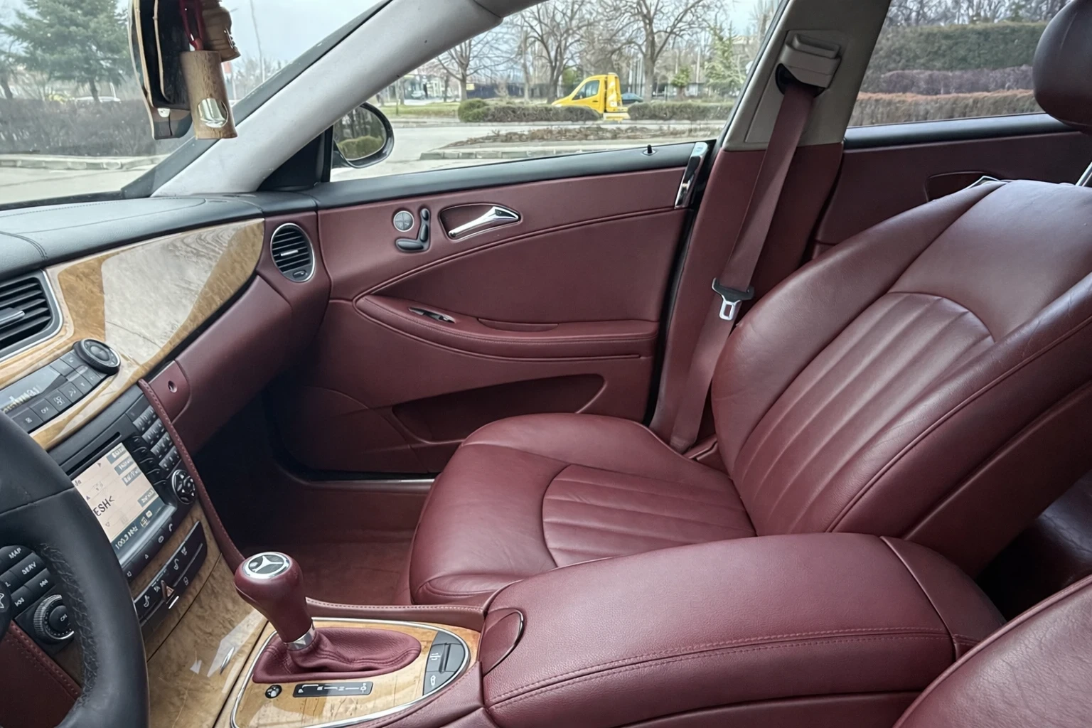 Mercedes-Benz CLS 320 Face-lift 2008 г. Start-stop keyless , снимка 9 - Автомобили и джипове - 53917827