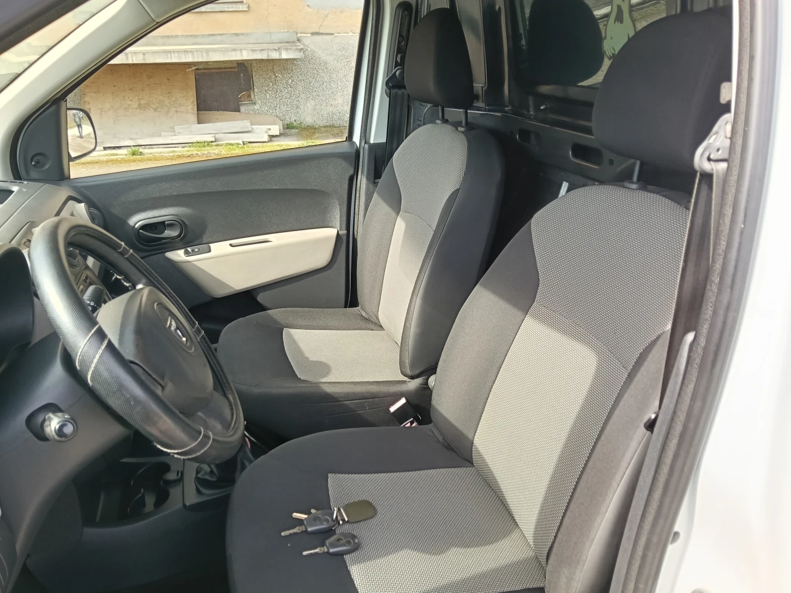 Dacia Dokker NAVI, снимка 8 - Автомобили и джипове - 53984330