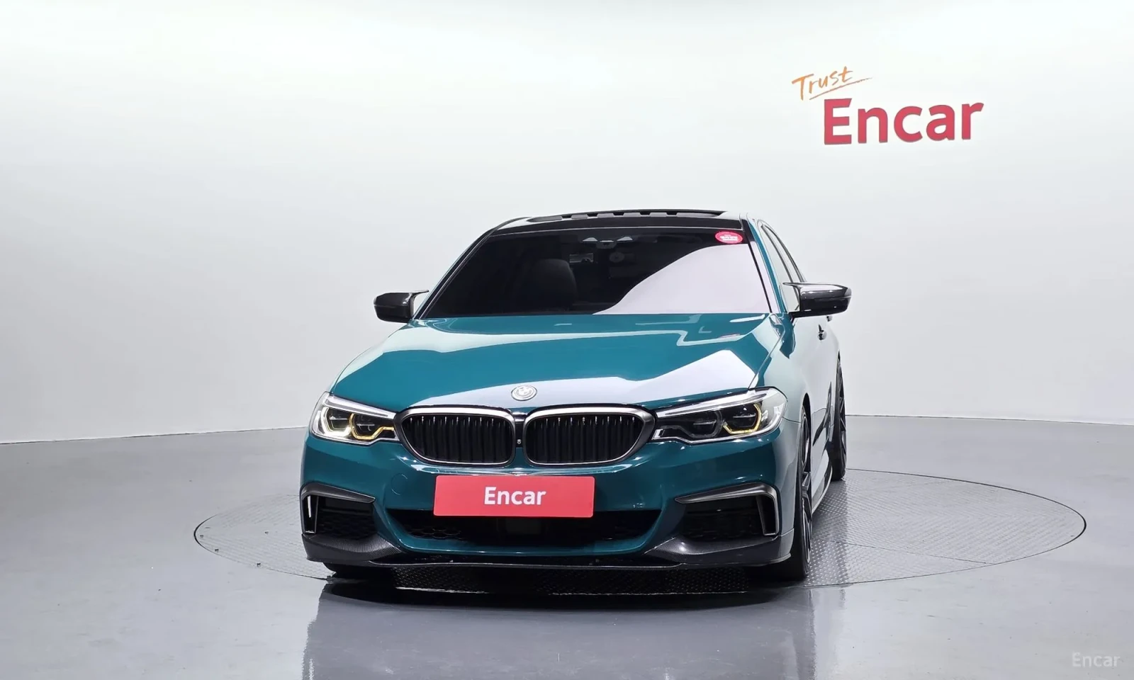 BMW 520 M PACK * HEAD-UP * ОБДУХВАНЕ * 360 КАМЕРИ, снимка 2 - Автомобили и джипове - 54263677