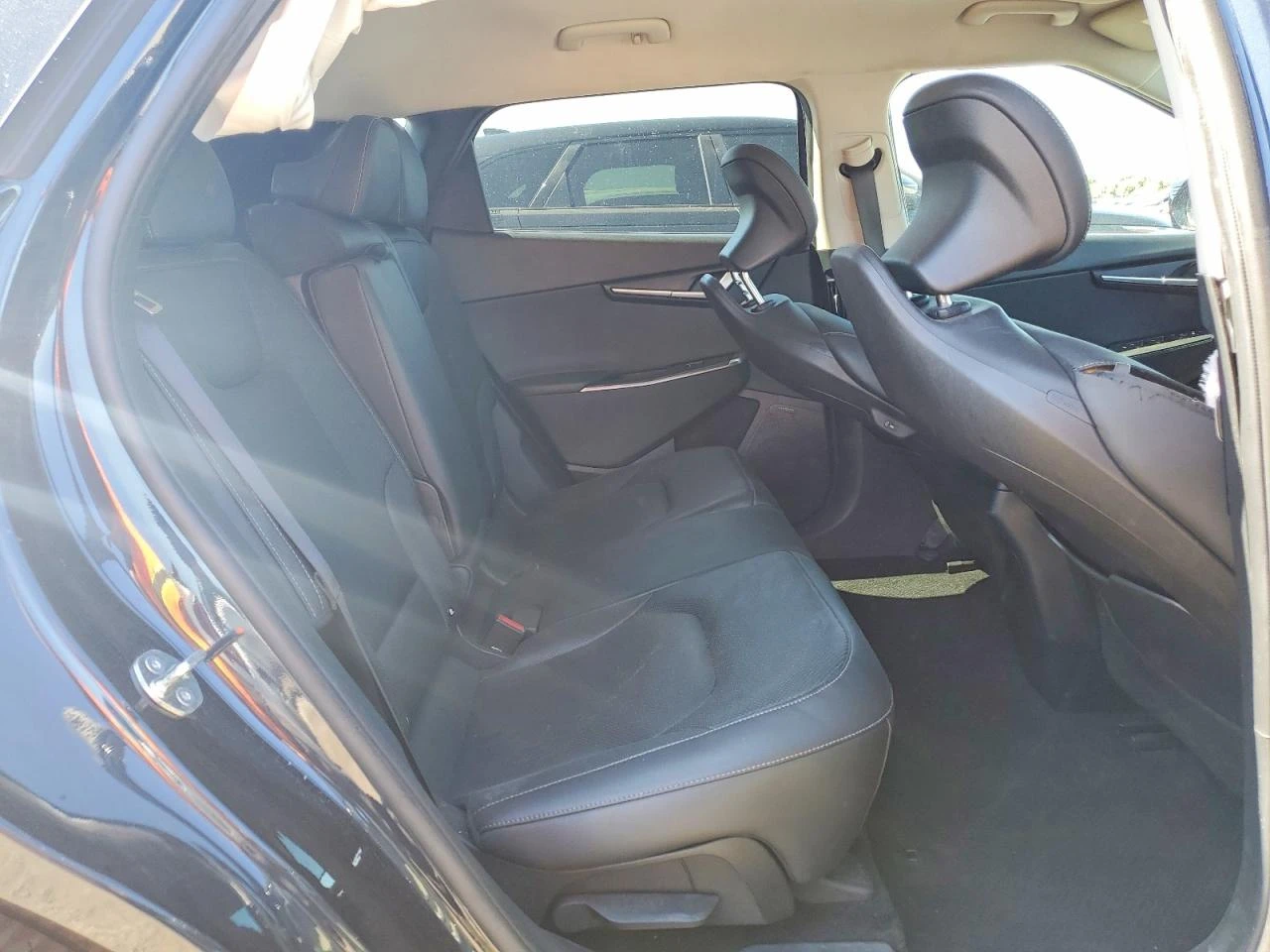 Kia EV6 0.0l Wind, снимка 10 - Автомобили и джипове - 54460380