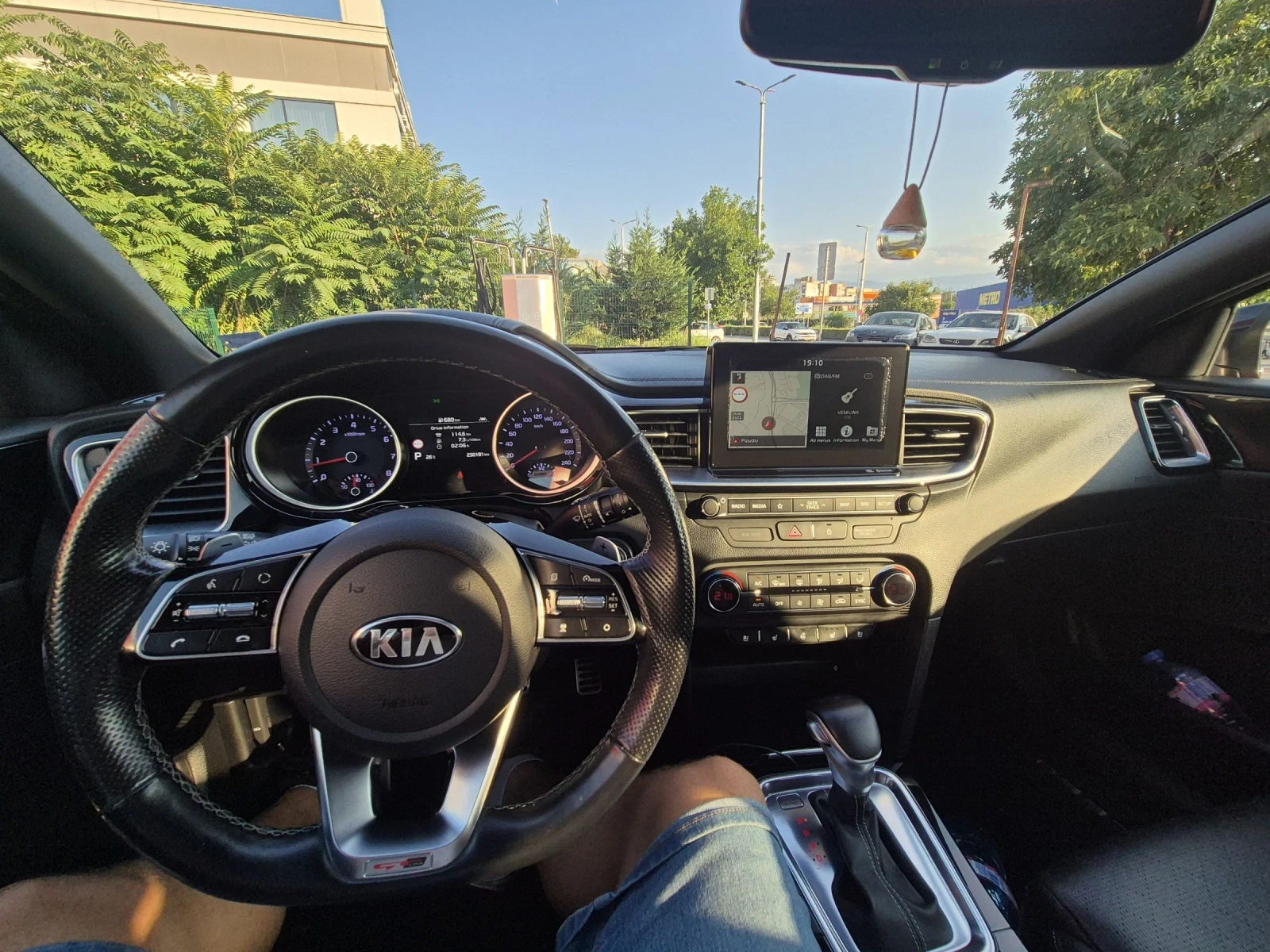 Kia Pro ceed GT LINE, снимка 9 - Автомобили и джипове - 55385180