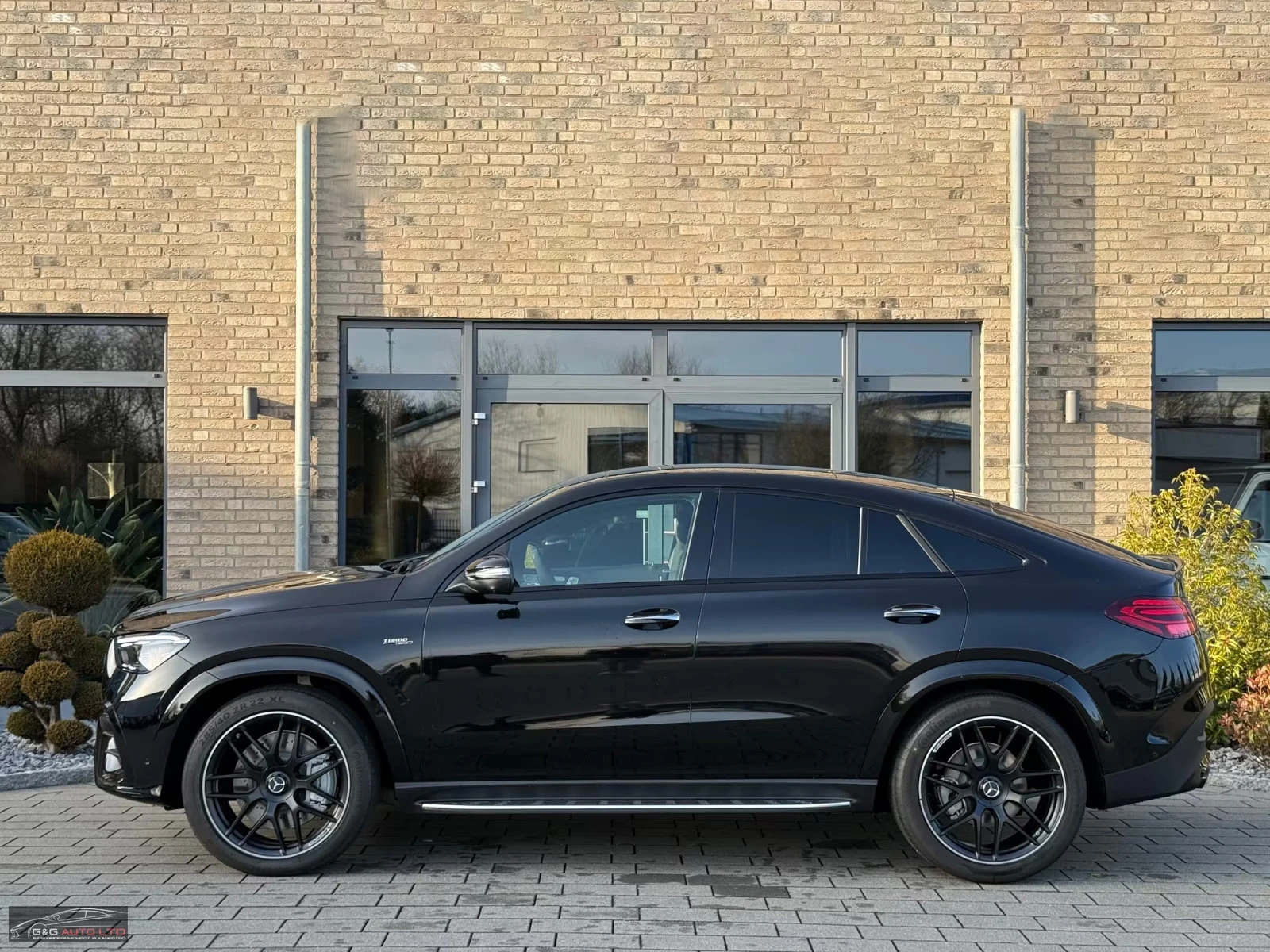 Mercedes-Benz E 53 AMG НОВ!COUPE/HUD/PANO/BURM/CARBON/NIGHT/4M+ /642z, снимка 3 - Автомобили и джипове - 55432832