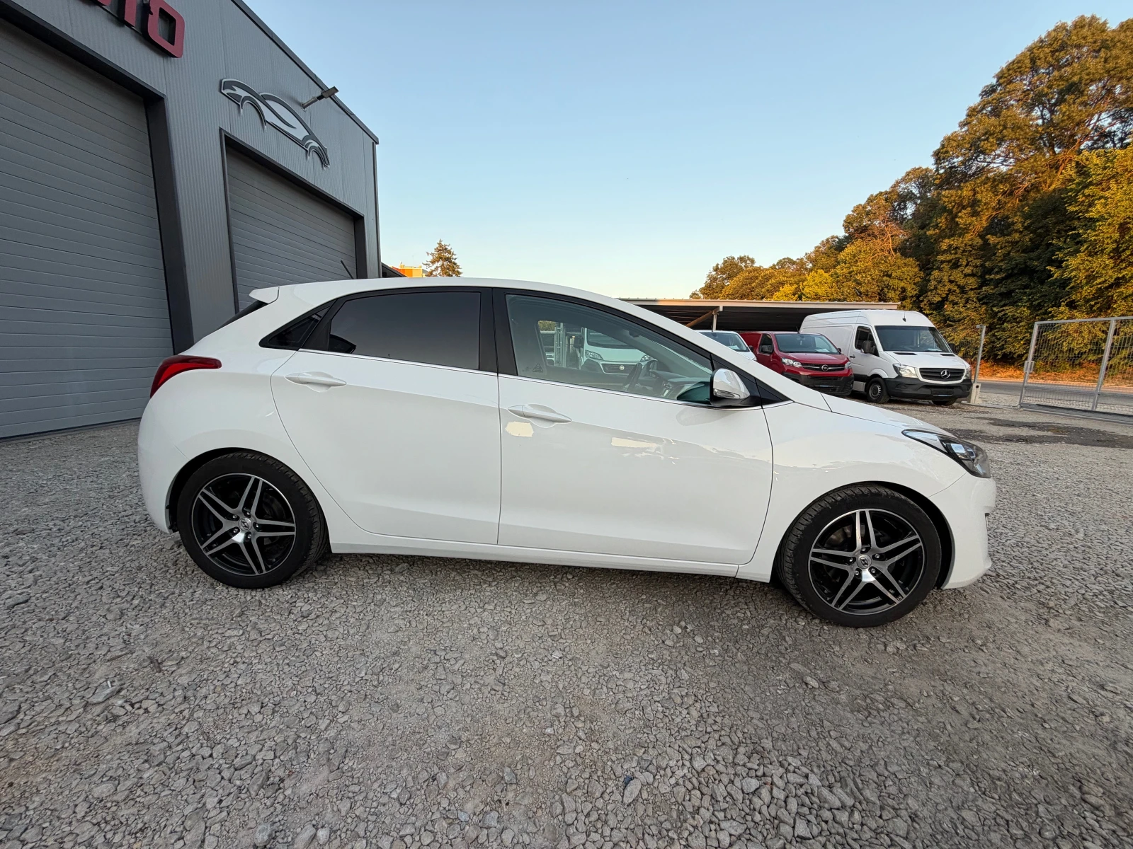Hyundai I30 1.4DIESEL* LED* KLIMA* EVRO5, снимка 16 - Автомобили и джипове - 55453718