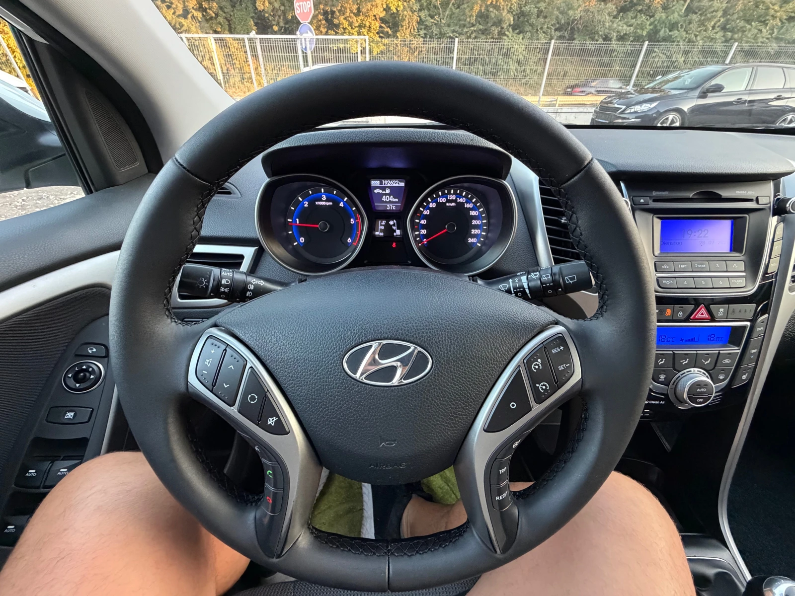 Hyundai I30 1.4DIESEL* LED* KLIMA* EVRO5, снимка 12 - Автомобили и джипове - 55453718