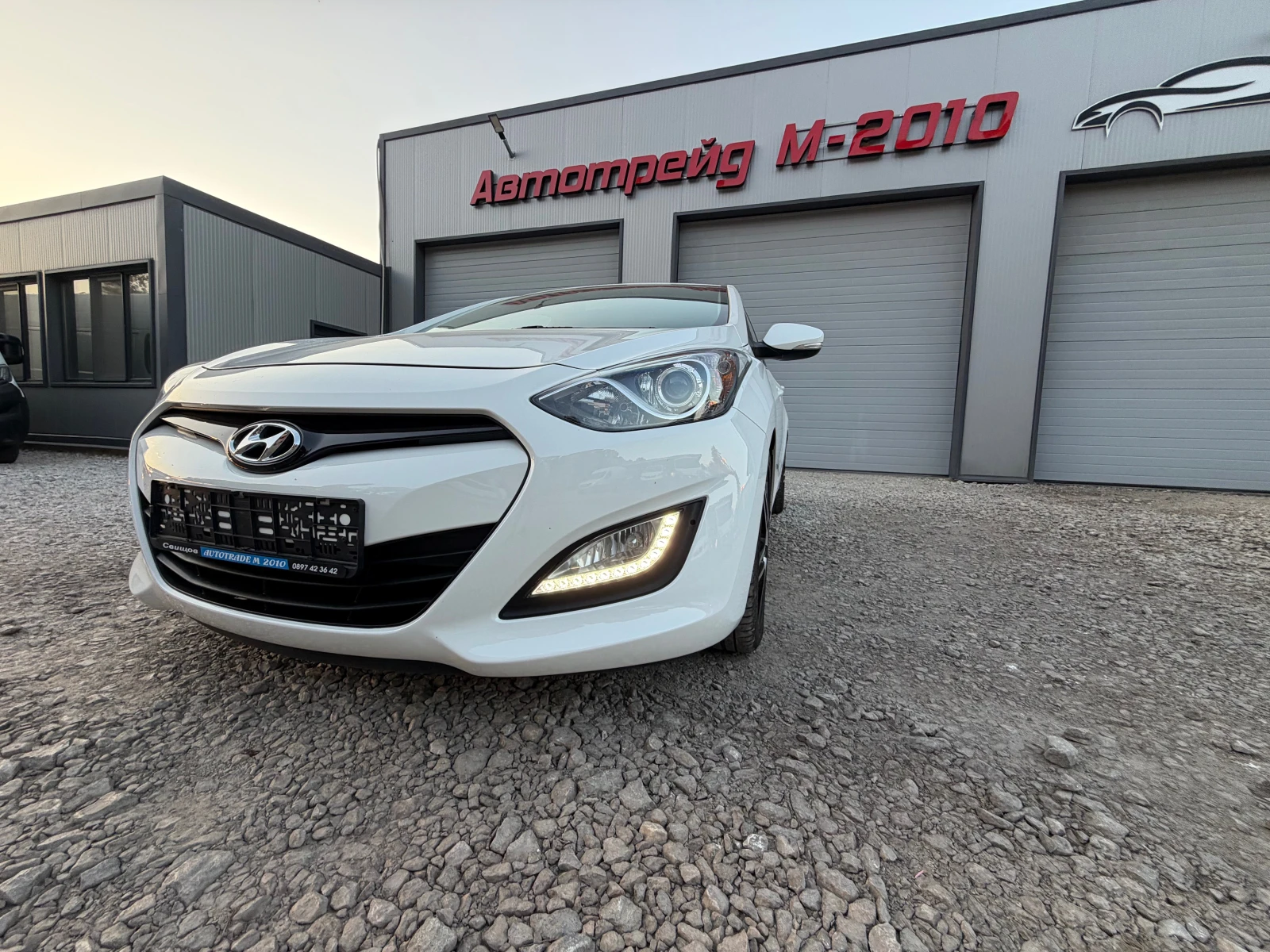 Hyundai I30 1.4DIESEL* LED* KLIMA* EVRO5, снимка 15 - Автомобили и джипове - 55453718