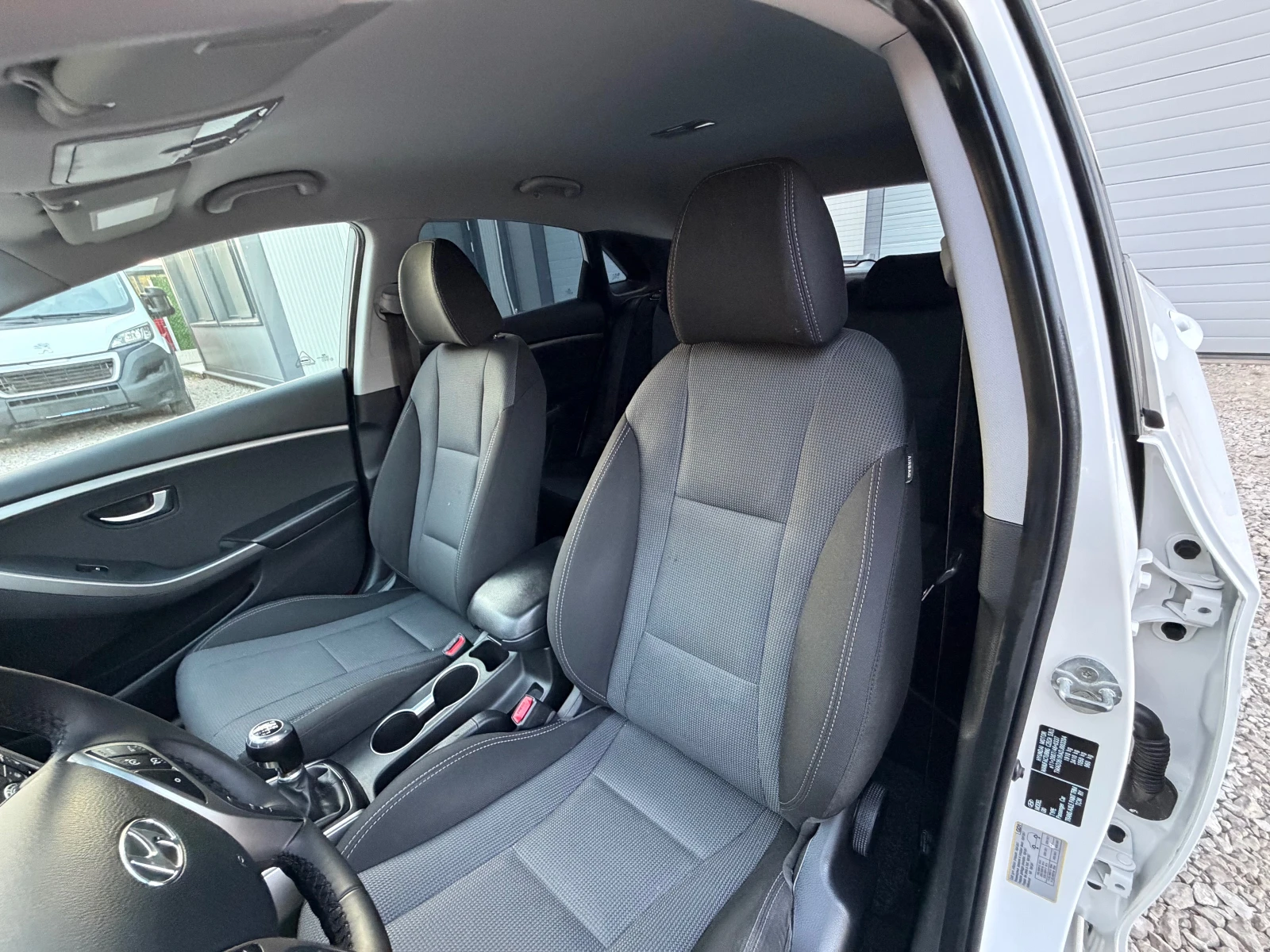 Hyundai I30 1.4DIESEL* LED* KLIMA* EVRO5, снимка 17 - Автомобили и джипове - 55453718