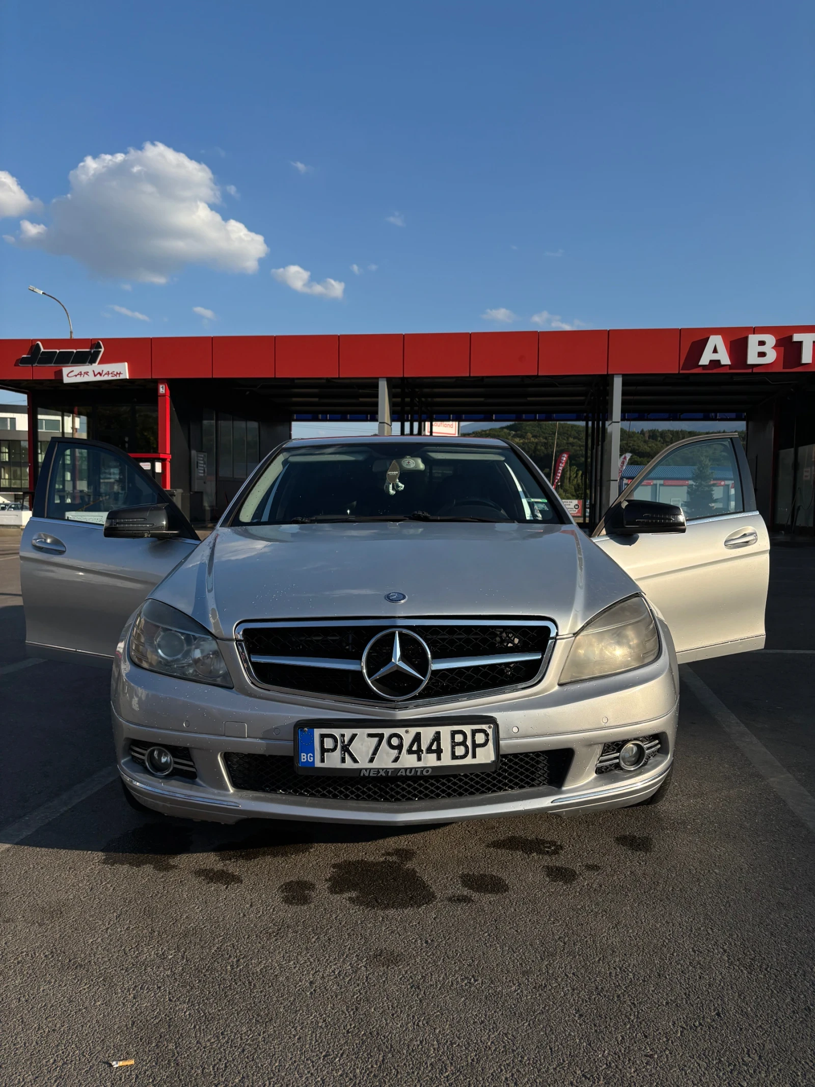 Mercedes-Benz C 220, снимка 3 - Автомобили и джипове - 55619053