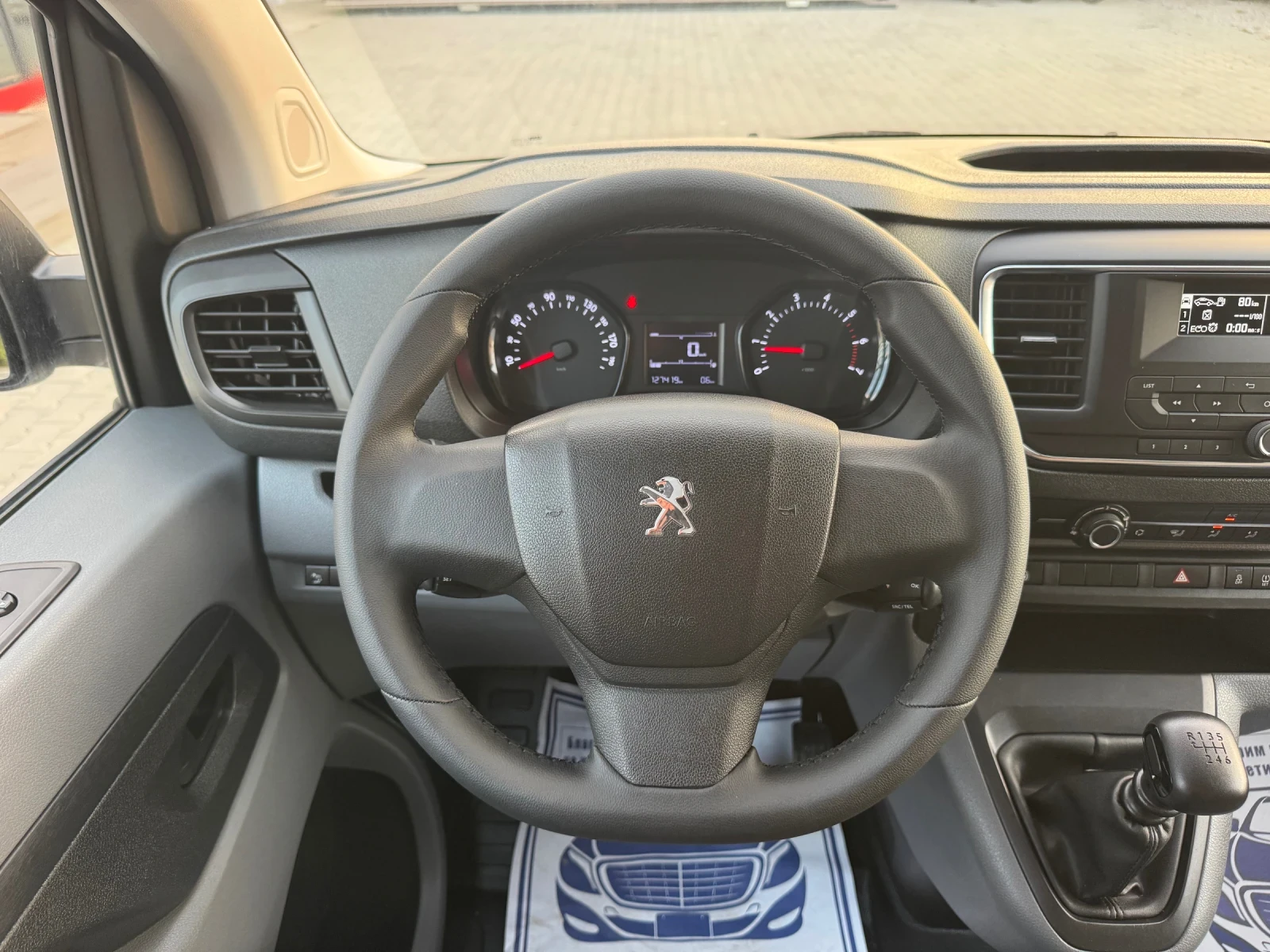 Peugeot Traveler 1.6HDI 9-МЕСТА, снимка 10 - Автомобили и джипове - 55628442