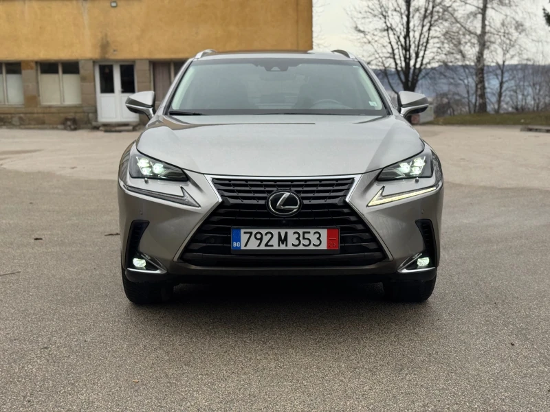 Lexus NX 300 2.0 бензин турбо 4x4, снимка 8 - Автомобили и джипове - 53225577