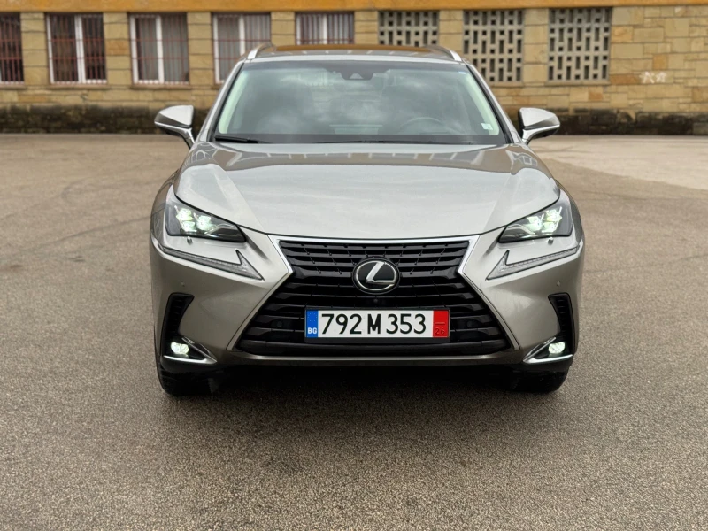 Lexus NX 300 2.0 бензин турбо 4x4, снимка 8 - Автомобили и джипове - 53225577
