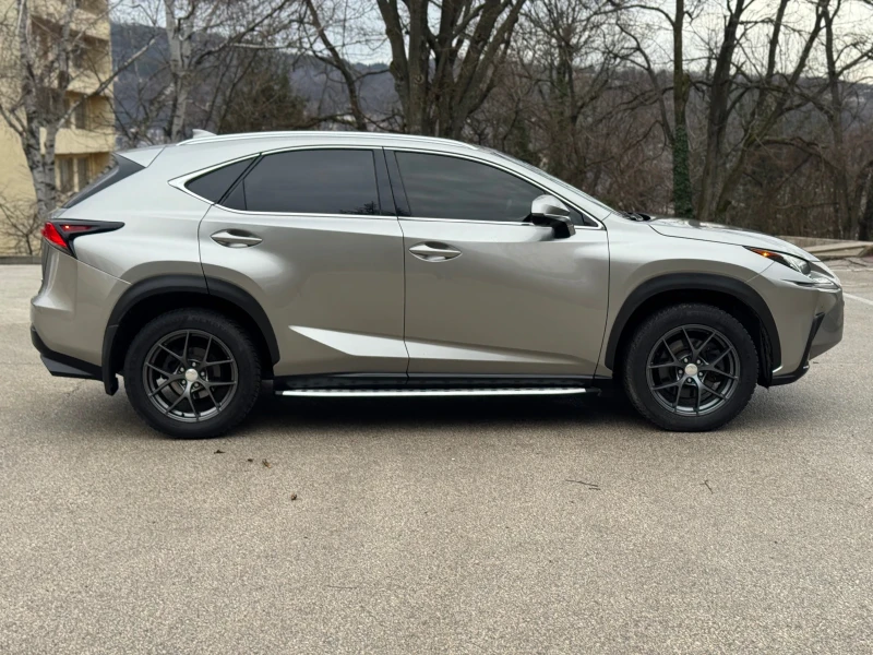 Lexus NX 300 2.0 бензин турбо 4x4, снимка 2 - Автомобили и джипове - 53225577