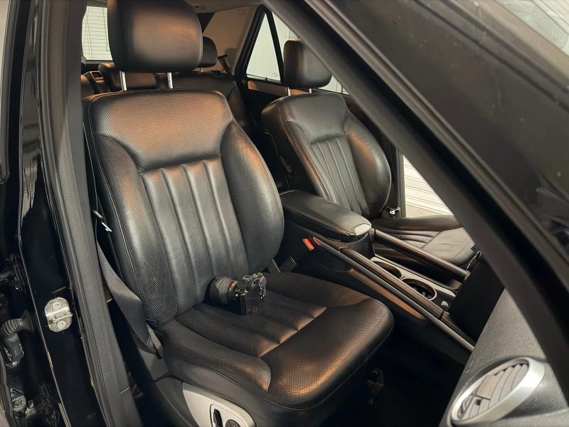 Mercedes-Benz ML 420 Distronic/Keyless/4x4/Full, снимка 11 - Автомобили и джипове - 53596324