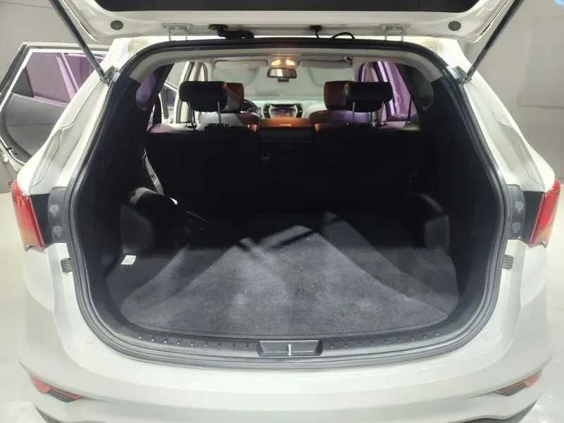 Hyundai Santa fe 2.0, снимка 16 - Автомобили и джипове - 54871651