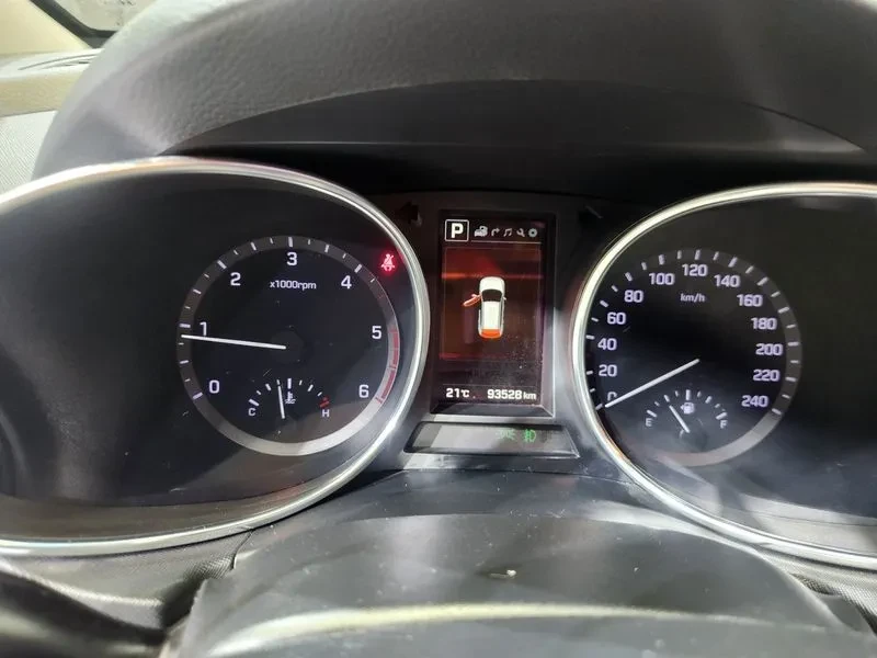 Hyundai Santa fe 2.0, снимка 14 - Автомобили и джипове - 54871651