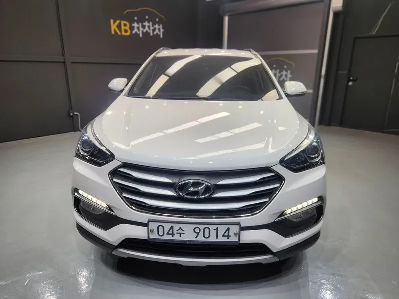Hyundai Santa fe 2.0, снимка 2 - Автомобили и джипове - 54871651